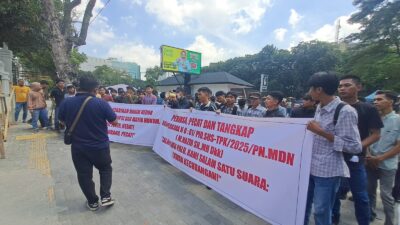 Ratusan Massa Demo PN Medan, Desak Pemeriksaan Hakim Terkait Kasus Korupsi Mantan Bendahara PUPR Nias Selatan