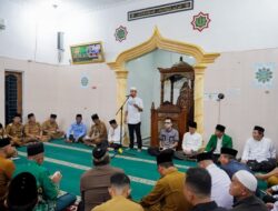Safari Ashar di Masjid Al Ikhlas Laucih, Rico Waas Dorong Pemberdayaan Rumah Ibadah dan Partisipasi Umat